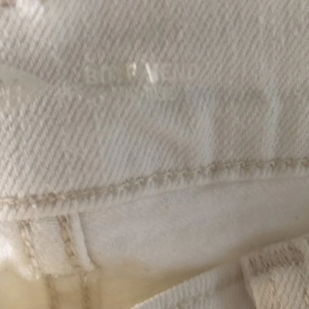 Old Navy Mid-rise Boyfriend Off-white Jeans - Picture 5 of 9